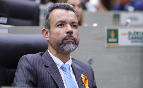 Vereador Peixoto no plenário da CMM- (Foto: Divulgação/Diego Caja)