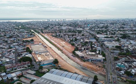 urbanização de um trecho de 113.481,56 metros quadrados, entre as ruas Silves e Maués, na zona sul, contemplando intervenção viária, saneamento básico, além da reforma e construção de espaços comunitários. Foto: (Divulgação assessoria)