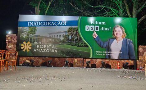 Frente do Tropical Hotel