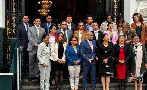 Membros de parlamentos que compõem a Amazônia. (Foto: Divulgação/assessoria)