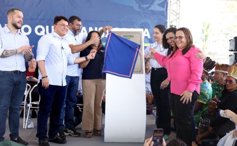Wilson Lima entrega oito escolas reformadas em Coari (Foto: Euzivaldo Queiroz / Seduc )