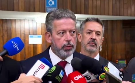 Presidente da Câmara, deputado Arthur Lira (PP-AL), fala sobre o relatório do GT da regulamentação (Foto: Reprodução/Youtube)
