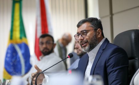 Governador afirma que a isenção vai aliviar a carga tributária sobre os proprietários desses veículos (Foto: Divulgação/Secom)