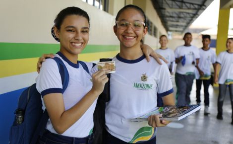 Recursos viabilizam a gratuidade de transporte público a mais de 170 mil alunos. (Foto/ Euzivaldo Queiroz / SEDUC )