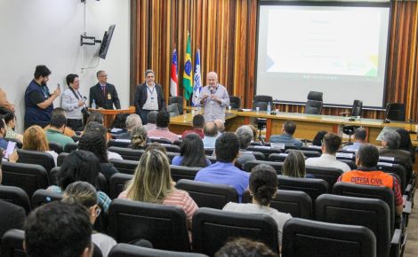 Setores econômicos do Amazonas reunidos em 'Ato pela Reforma Tributária'. (Foto: Bruno Leão / Sedecti)