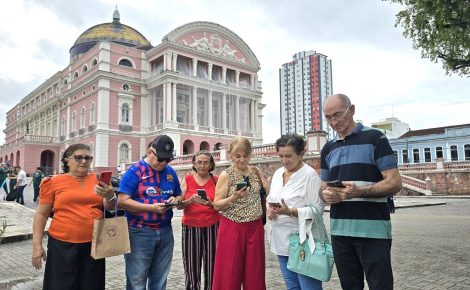 Usando apenas o celular, idosos de Manaus participam de pesquisa que ajudará a identificar suas principais demandas em serviços