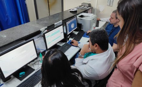Hospital público do Amazonas utiliza prontuário digital que conecta dados dos pacientes ao SUS e ao sistema CadSUS. (Foto: Divulgação/SES-AM)