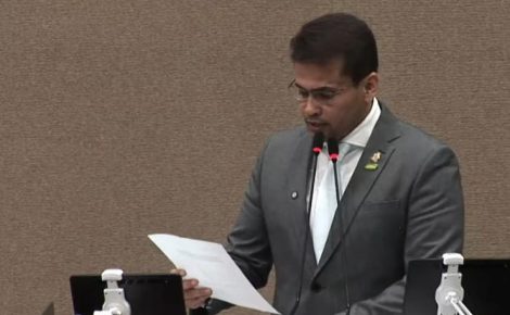 Rosses usou a tribuna para levar novas denúncias contra a administração de David Almeida