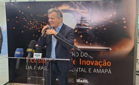 Bosco Saraiva discursa na abertura do II Encontro do Ecossistema de Inovação da Amazônia Ocidental e Amapá, na sede da Suframa, em Manaus.