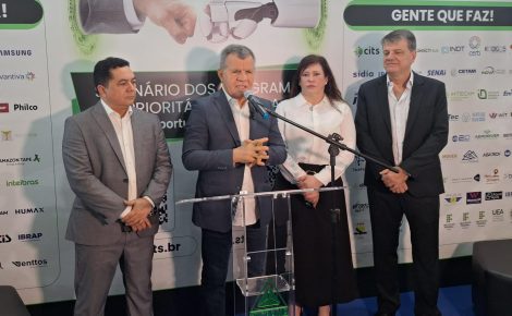 O superintendente da Suframa, Bosco Saraiva, fala durante o Seminário dos Programas Prioritários CAPDA: PPI4.0 – Oportunidades e Resultados, ao lado de gestores e representantes do CITS.
