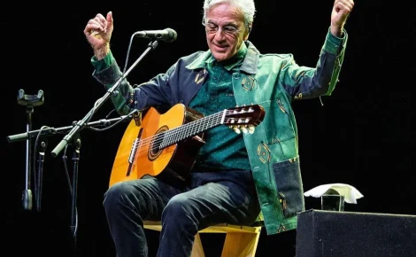 Caetano Veloso e outros artistas organizaram shows em 2022 para arrecadar recursos para candidatos em alguns Estados — Foto: Domingos Peixoto/O Globo