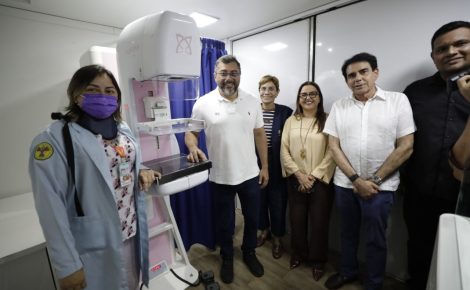 Governador Wilson Lima vistoria carreta da saúde, em Manacapuru