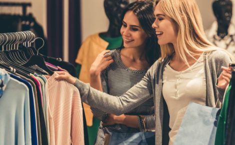 Para o sorteio, compras podem ser feitas até o dia 31 de dezembro. Confirma o horário de funcionamento das lojas.