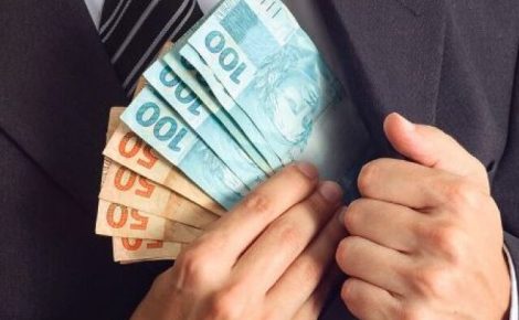 Que país é este? Dinheiro sujo, corrupção, político corrupto