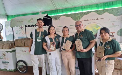 A VV Refeições apresentou os resultados do Ecoadubo na Feira do Distrito Agropecuário da Suframa, onde distribuiu adubo orgânico gratuitamente