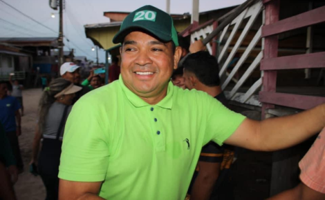 O prefeito de Tapauá anuncia pavimentação urbana, nova escola no distrito e projeto de aeroporto como grandes metas