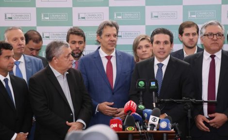 Governo apresenta 47 projetos prioritários para 2025, incluindo medidas econômicas, segurança pública e regulação da tecnologia. (Foto: Marina Ramos/Câmara dos Deputados)
