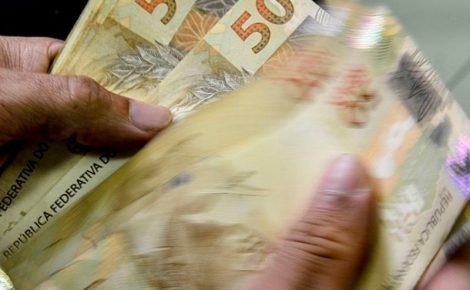 Classe média paga mais Imposto de Renda que milionários, revela Sindifisco