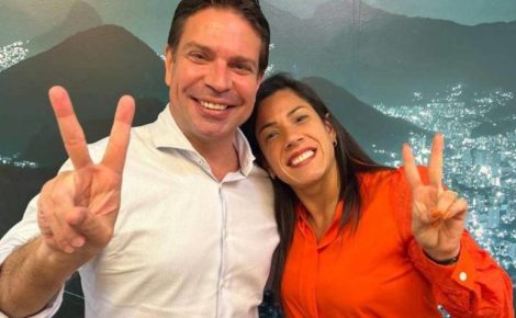 Alexandre Ramagem (PL), à esquerda, e Índia Armelau (PL), à direita (Foto: Reprodução/Redes Sociais)