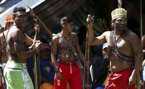 índios yanoamamis
