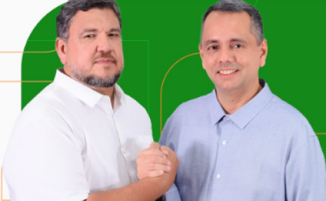 O professor Marco Antônio de Freitas Mendonça, candidato a Reitor, e Armando Araújo de Souza Júnior, candidato a vice, da chapa 25.