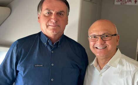 Bolsonaro é padrinho de casamento de Menezes (reprodução)