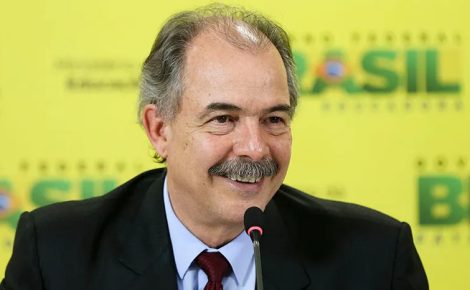 O BNDES reduziu de R$ 20 milhões para R$ 10 milhões o limite mínimo para o financiamento de projetos de empresas das regiões Norte