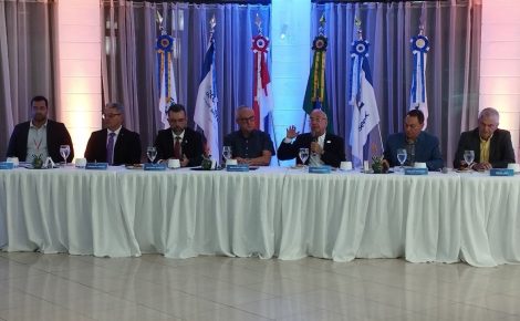 Reunião foi realizada na sede da Fecomércio-AM, em Manaus (Foto: Luciano Falbo)