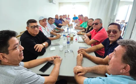 Ex-prefeitos e ex-vereadores do interior do Amazonas criaram a Associação de Lideranças do Amazonas (Alieam)