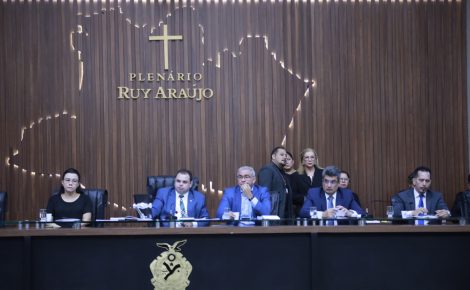 Deputados ouvem superintendente do DNIT na Assembleia Legislativa do Amazonas