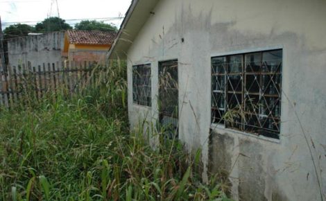 Casa abandonada em Manaus