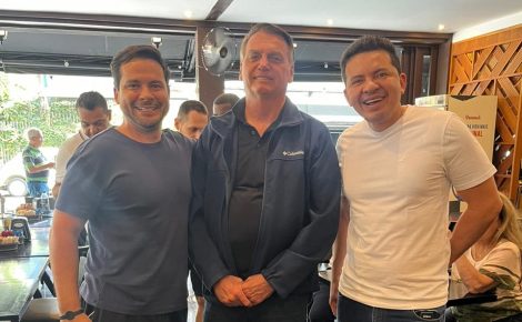 Alberto Neto, Jair Bolsonaro e Delegado Péricles, em São Paulo