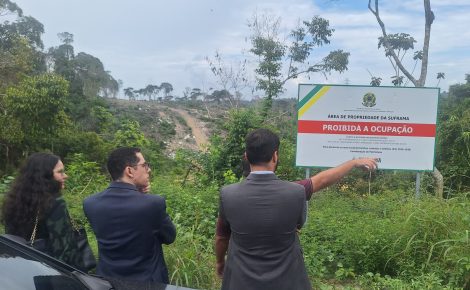 Procuradores da República e dirigentes da Suframa visitam, em Manaus, terras do Distrito Agropecuário da Suframa