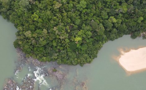 Rio Tapajós corta Parque Nacional da Amazônia