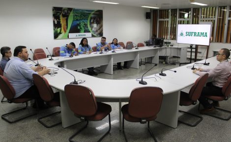 Reunião na Suframa, com representantes do grupo Chibatão, discutiu ações de enfrentamento de uma nova seca forte no Amazonas