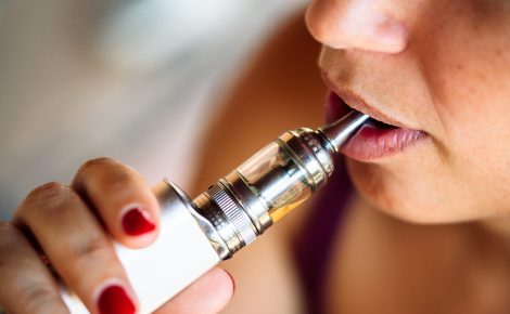 Campanha destaca os riscos dos cigarros eletrônicos e aditivos