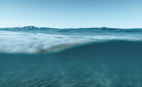 O nível do mar aumentou mais do que o previsto em 2024, segundo um alerta da NASA, intensificando as preocupações sobre os impactos do aquecimento global e das mudanças climáticas. (Foto: divulgação).