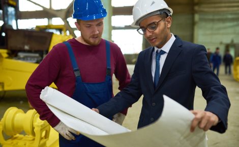 Estudo da Firjan mostra que engenharia, tecnologia e saúde lideram o ranking das profissões com os maiores salários iniciais no Brasil.