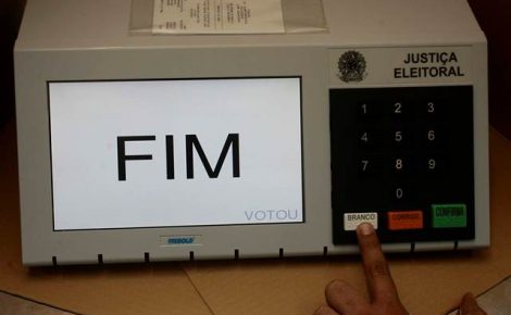 Urna eletrônica voto em branco