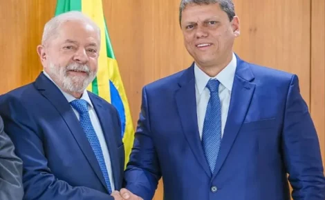 Lula e Tarcísio de Freitas